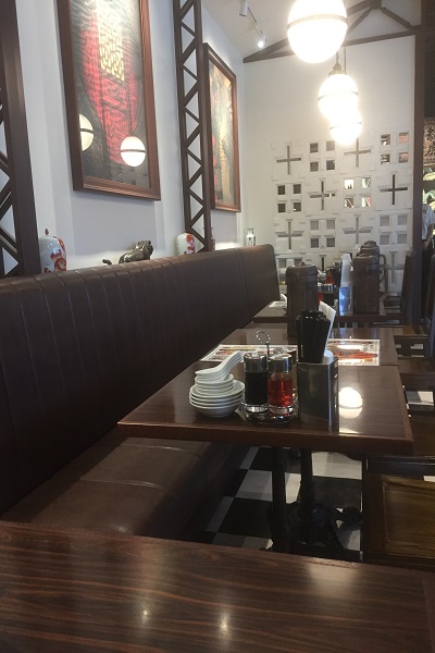 紅虎餃子房店内