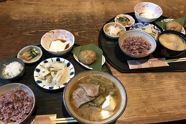 むじな汁、いなむどぅち定食