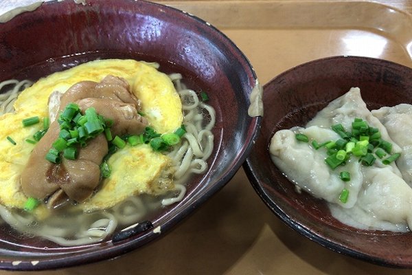 アグーてびちそばと水餃子