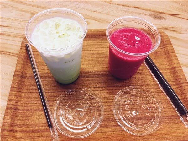 抹茶モリンガティーラテ＆沖縄レッドスムージー
