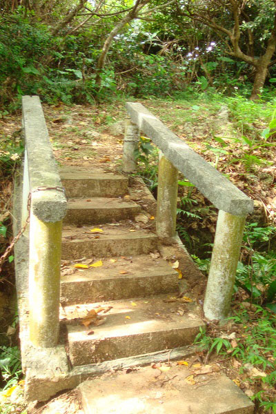 末吉宮谷の小さな橋